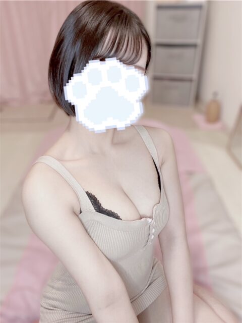 夏梅ねこ
